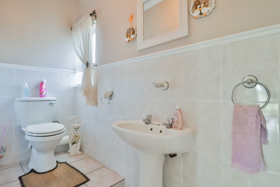 7 Bedroom Property for Sale in Country Club Western Cape